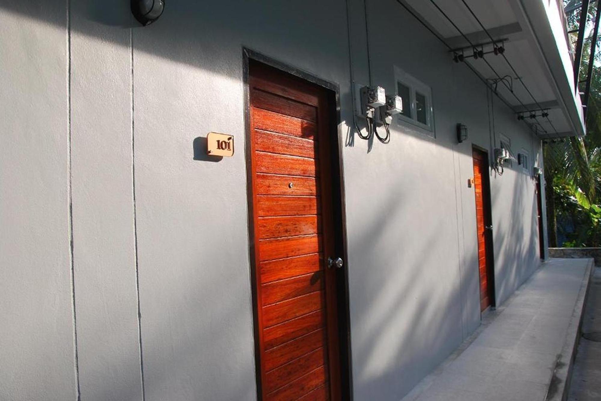 Snooze Inn Phuket - Free Shuttle To Bang Rong Pier Pa Khlok Exterior foto